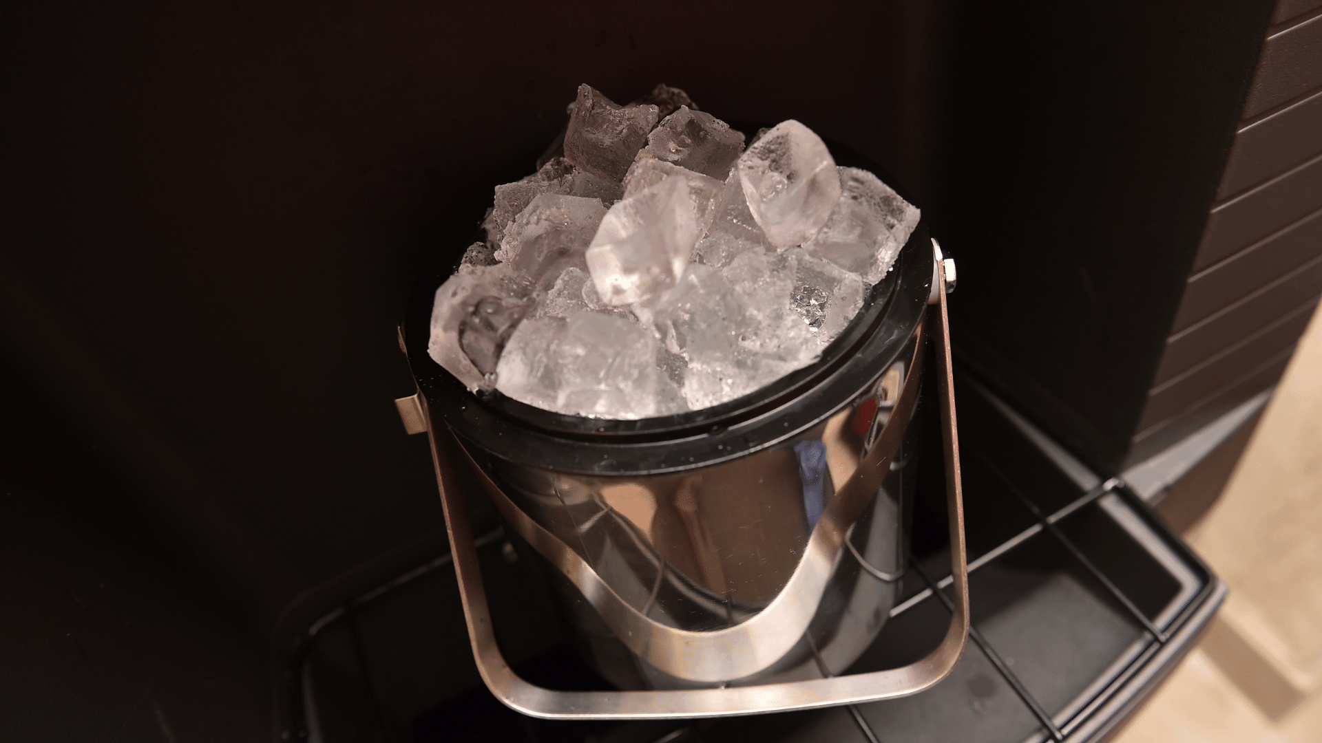 5 Best Nugget Ice Makers 2022: Reviews & Top Picks 8